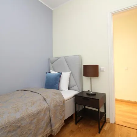 Freedom Square Aparthotel 4*