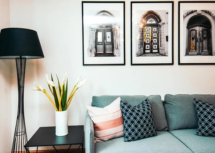 Aparthotel Freedom Square 4*