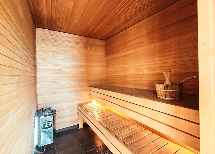 מלון דירות Freedom Square