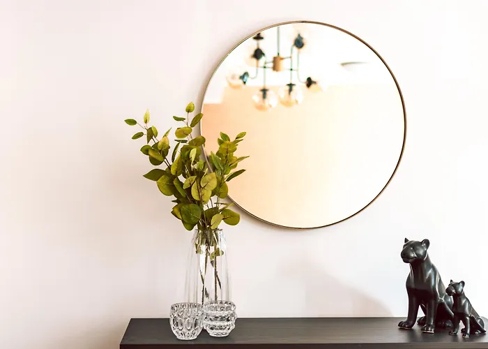 Aparthotel Freedom Square 4*