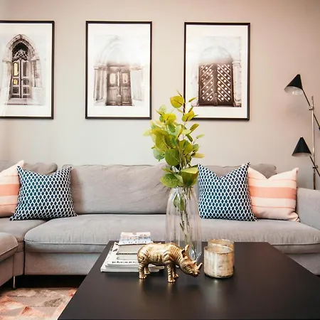 Апарт-отель Freedom Square 4*